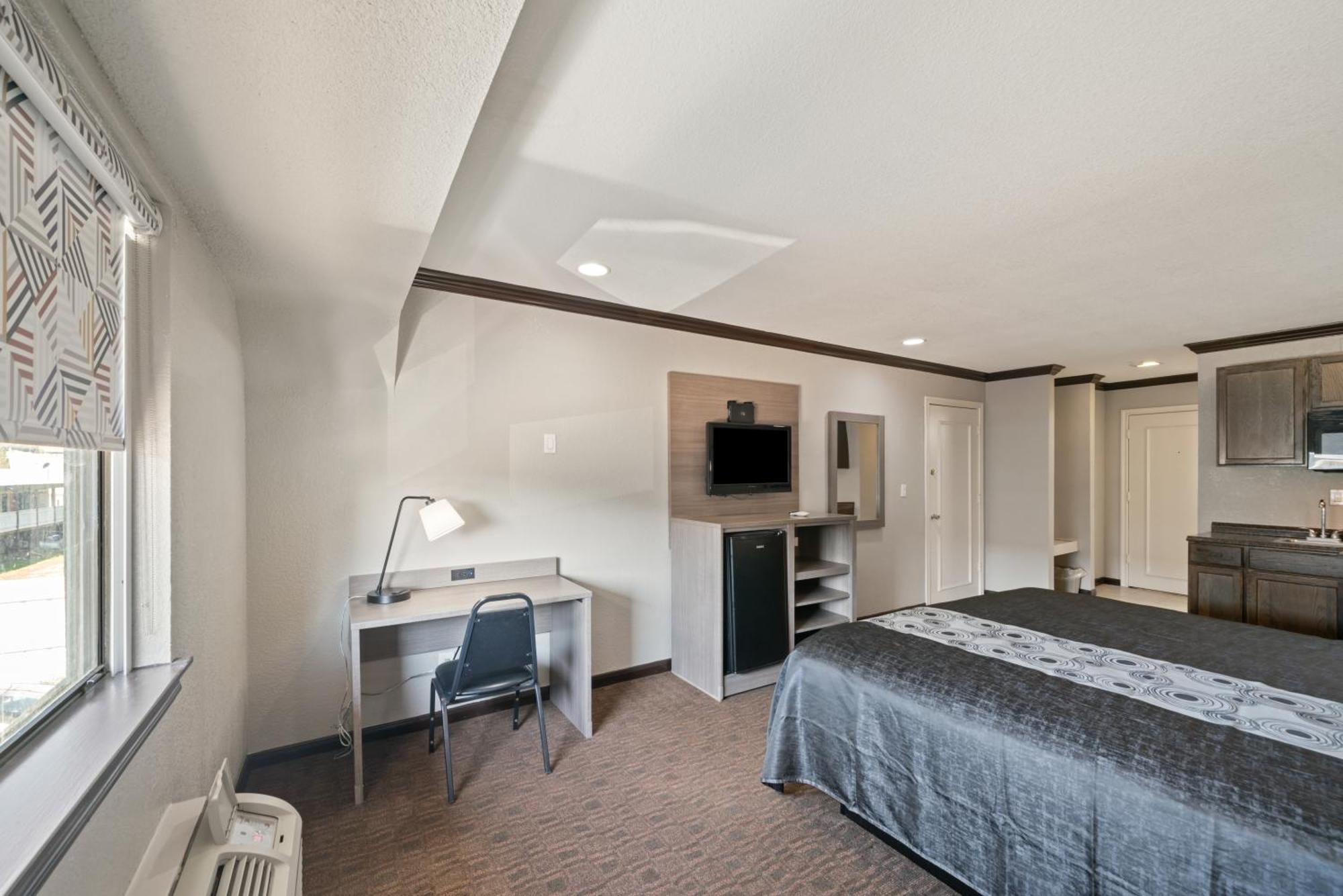Americas Best Value Inn & Suites Бренем Екстер'єр фото