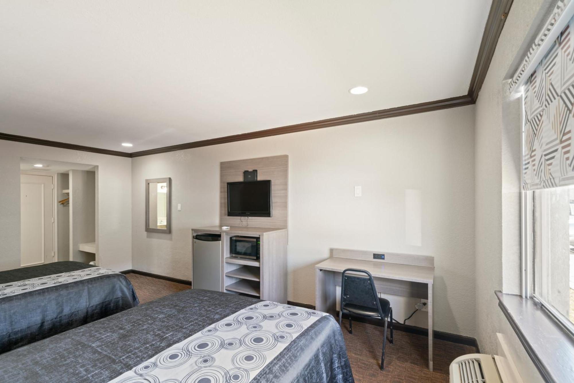 Americas Best Value Inn & Suites Бренем Екстер'єр фото
